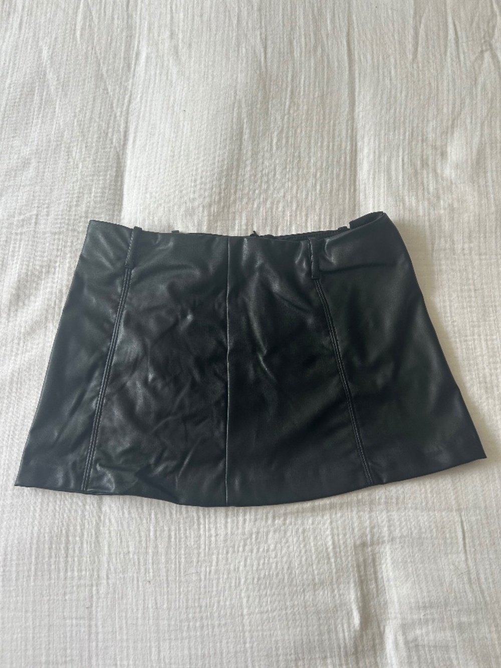 Faux leather mini skirt
